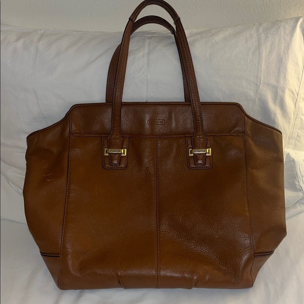 Coach tan/taupe Leather Tote excellent condition!